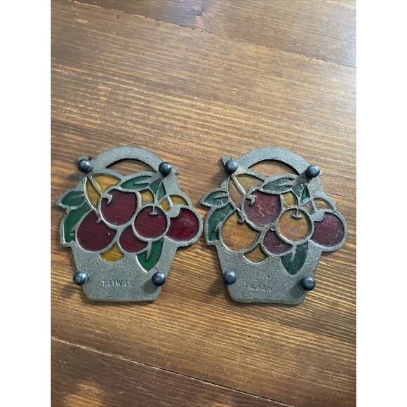 2 Vintage Stained Glass Cast Iron Metal Trivet Cherries in a Basket 5.5" Lot - Picture 6 of 10